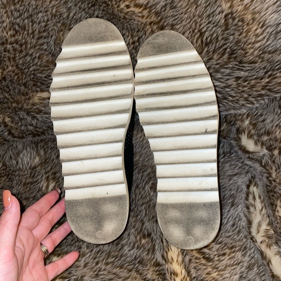 Clarks Cushion Plus slip on. Size 8. - Picture 4 of 4